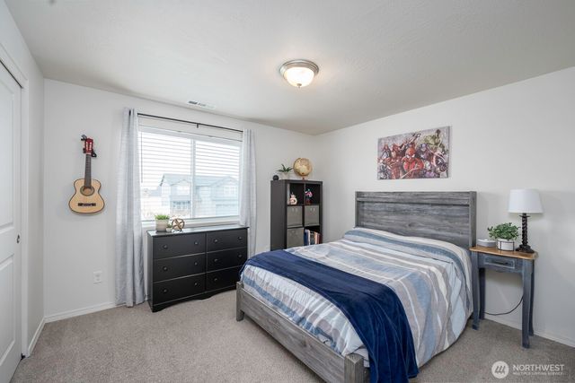 739 N Doumit Drive, Moses Lake, WA 98837