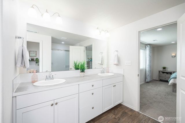 739 N Doumit Drive, Moses Lake, WA 98837