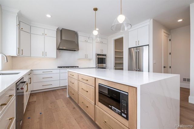 4428 Tonawanda Avenue, Royal Oak, MI 48073