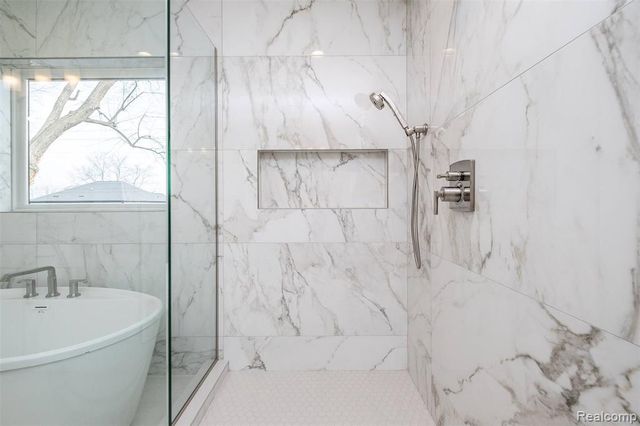 4428 Tonawanda Avenue, Royal Oak, MI 48073