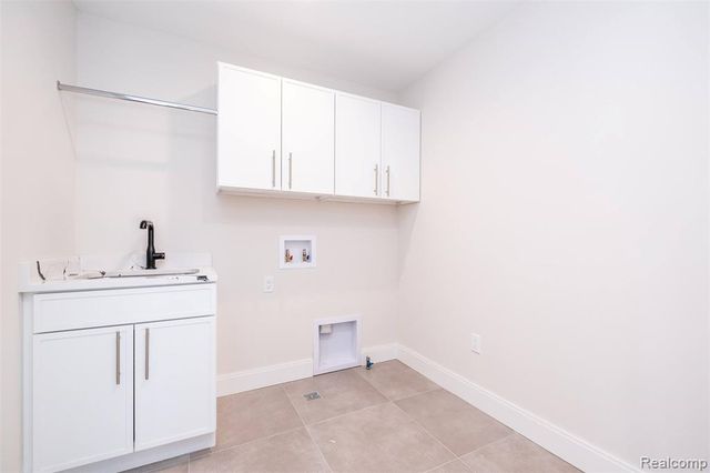 4428 Tonawanda Avenue, Royal Oak, MI 48073