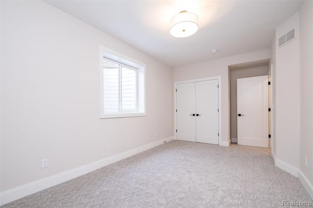 4428 Tonawanda Avenue, Royal Oak, MI 48073