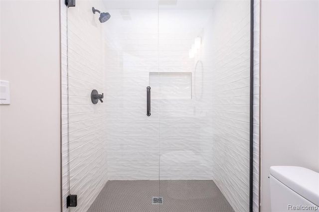 4428 Tonawanda Avenue, Royal Oak, MI 48073