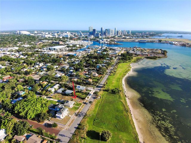 1817 BEACH DRIVE SE, St Petersburg, FL 33705