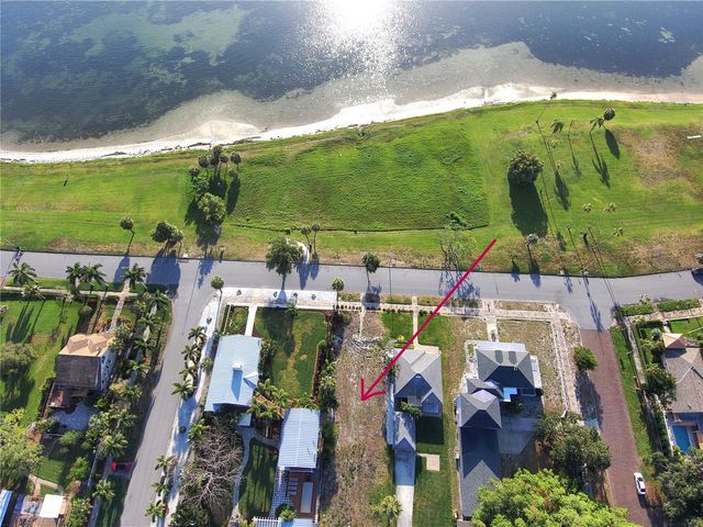1817 BEACH DRIVE SE, St Petersburg, FL 33705
