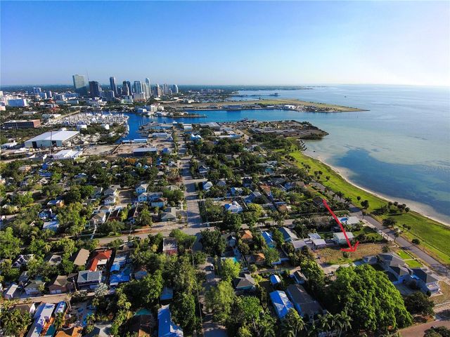 1817 BEACH DRIVE SE, St Petersburg, FL 33705