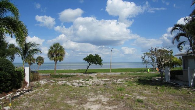 1817 BEACH DRIVE SE, St Petersburg, FL 33705