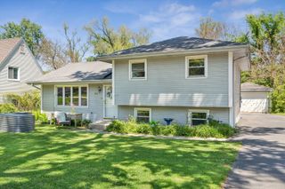 916 Lacey Avenue, Lisle, IL 60532