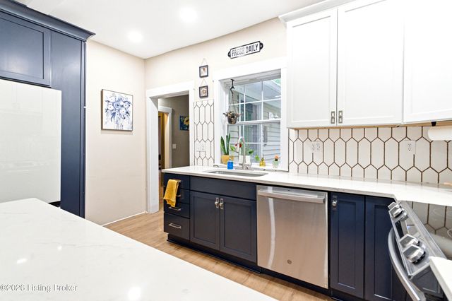 314 E Main St, Simpsonville, KY 40067