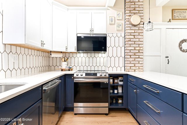 314 E Main St, Simpsonville, KY 40067