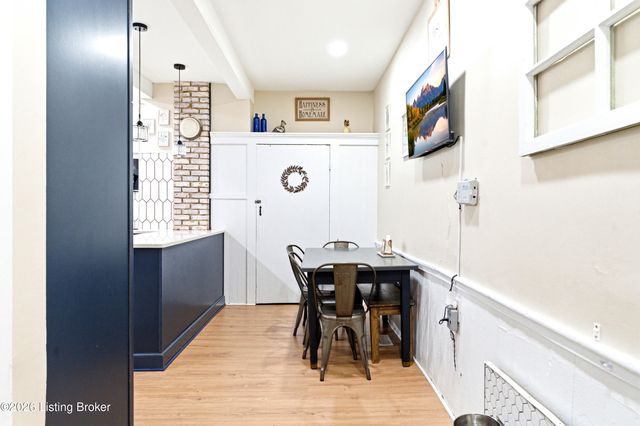 314 E Main St, Simpsonville, KY 40067