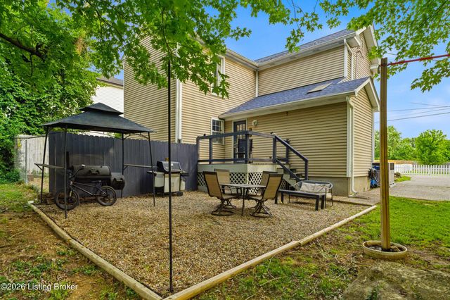 314 E Main St, Simpsonville, KY 40067