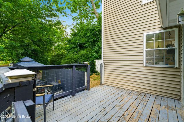 314 E Main St, Simpsonville, KY 40067