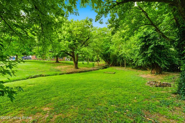 314 E Main St, Simpsonville, KY 40067