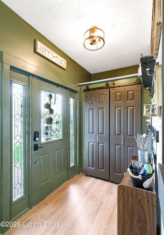 314 E Main St, Simpsonville, KY 40067