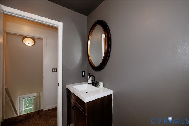 20520 Cox Rd, Sutherland, VA 23885