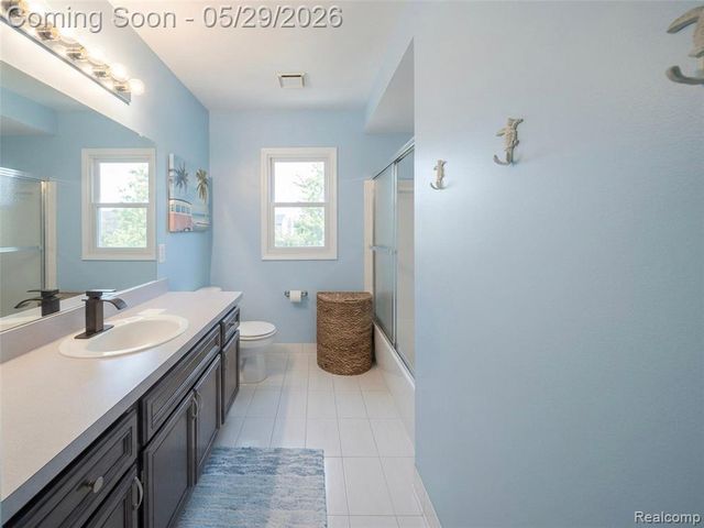 15581 Spiceway, Fraser, MI 48026