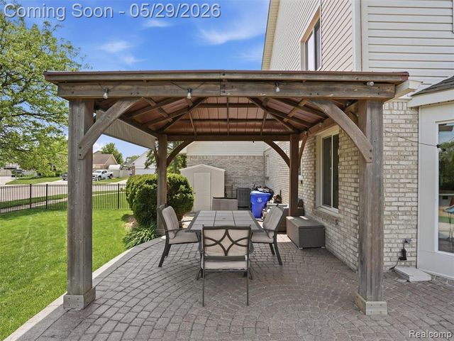 15581 Spiceway, Fraser, MI 48026