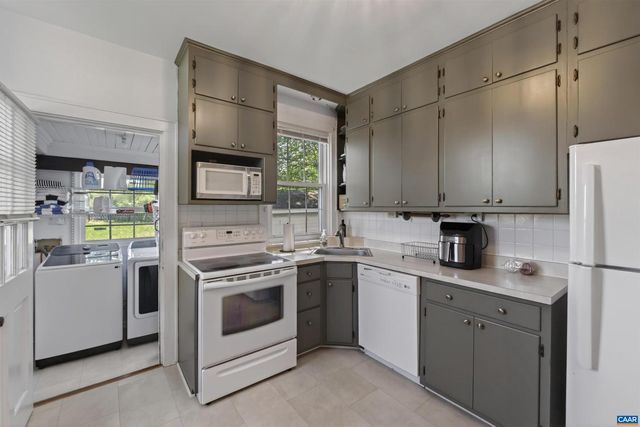 2840 ZION RD, Troy, VA 22947