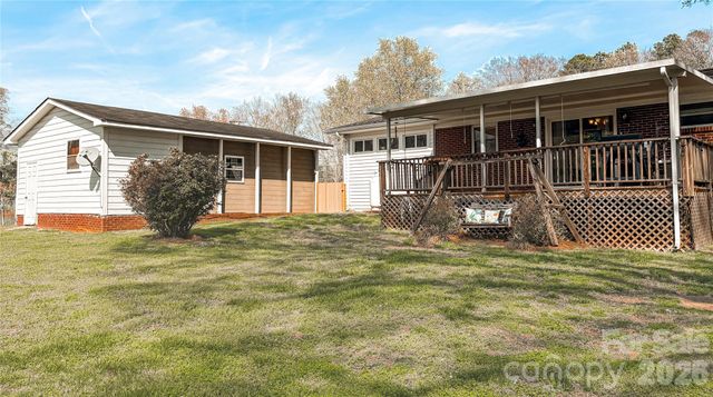 2011 Mountain Creek Road, Albemarle, NC 28001
