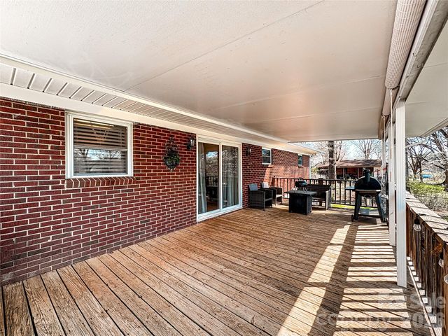 2011 Mountain Creek Road, Albemarle, NC 28001