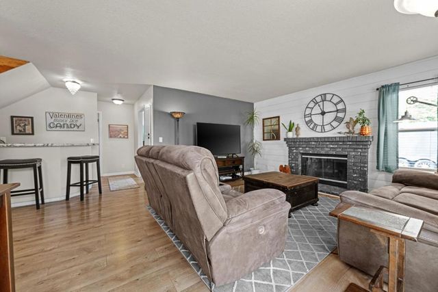 441 Tierra Del Sol, Hollister, CA 95023