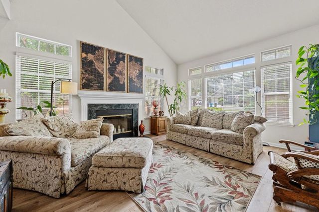 441 Tierra Del Sol, Hollister, CA 95023