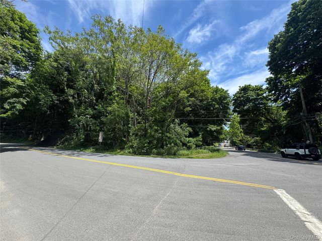 15 Darlington Road, Bedford, NY 10549