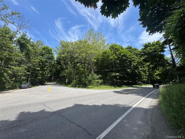 15 Darlington Road, Bedford, NY 10549