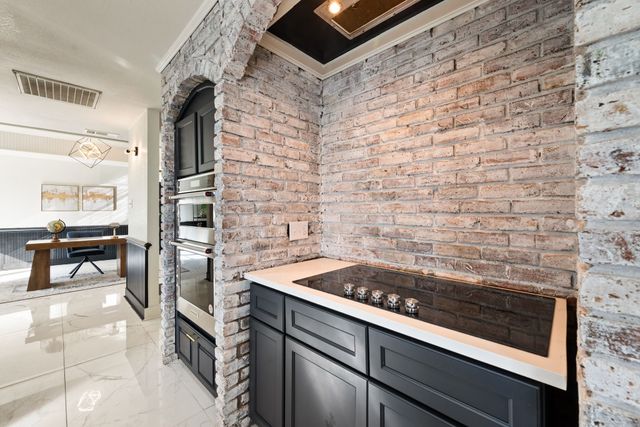 504 Sagebrush Street, Colleyville, TX 76034