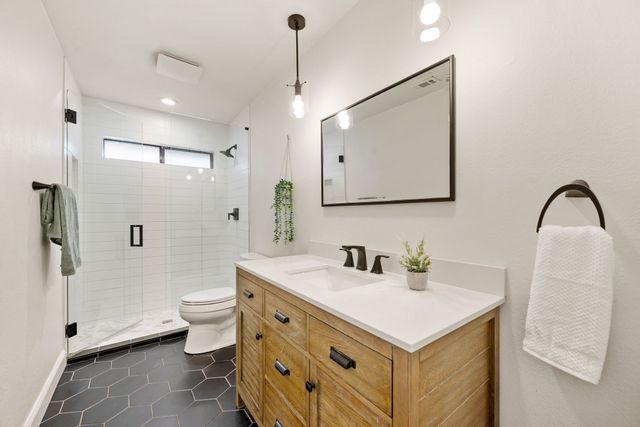 504 Sagebrush Street, Colleyville, TX 76034