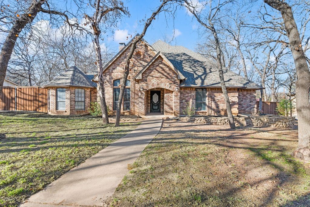504 Sagebrush Street, Colleyville, TX 76034