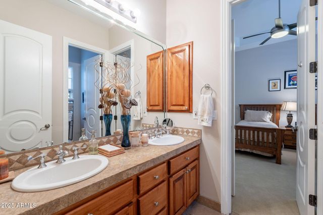 16441 S MOUNTAIN STONE Trail, Phoenix, AZ 85048