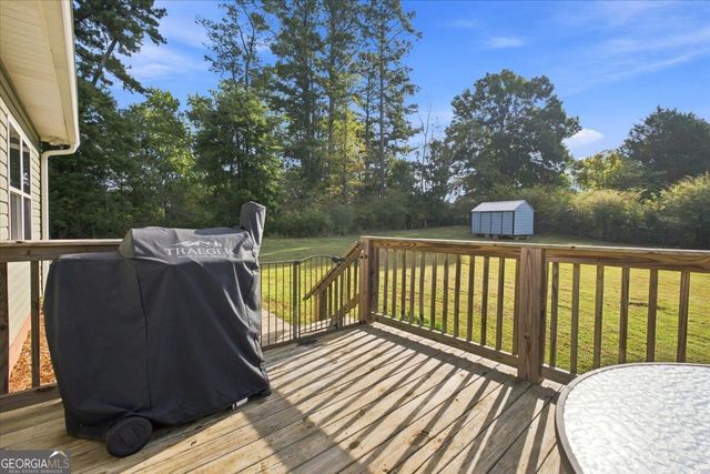 8 Fernwood Way NE, Rome, GA 30161
