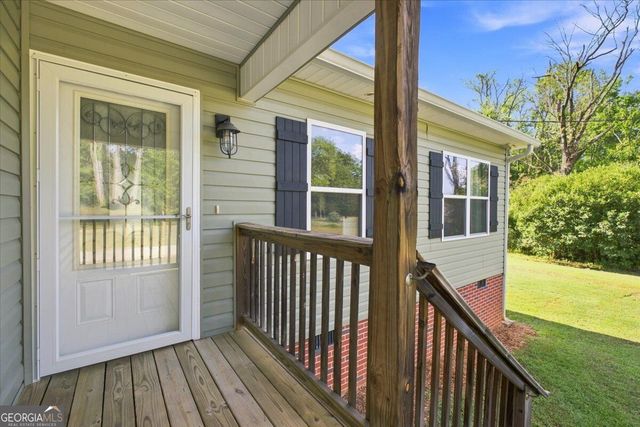 8 Fernwood Way NE, Rome, GA 30161