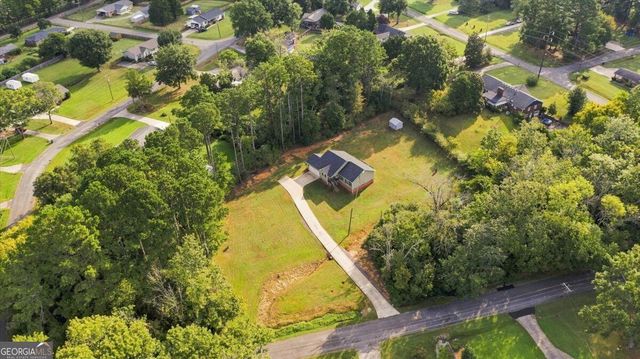 8 Fernwood Way NE, Rome, GA 30161