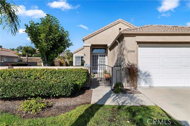 23990 Via Pamilla, Murrieta, CA 92562