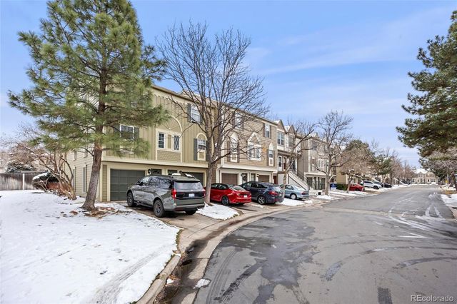 1811 S Quebec Way 95, Denver, CO 80231