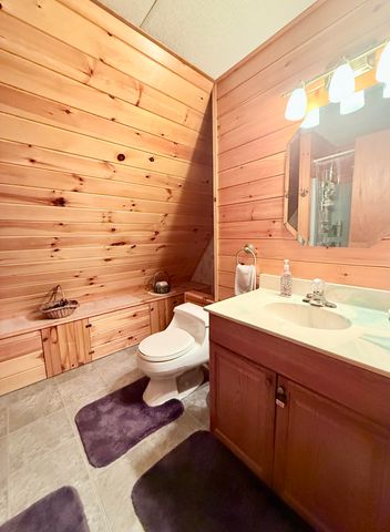 849 River Road, Peru, NY 12972