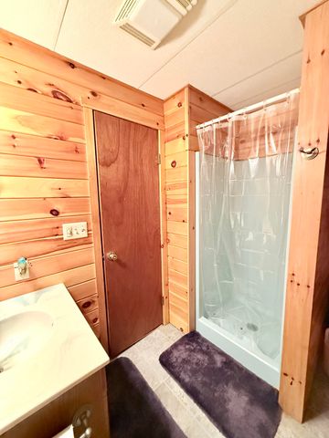 849 River Road, Peru, NY 12972