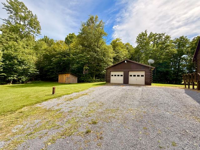 849 River Road, Peru, NY 12972