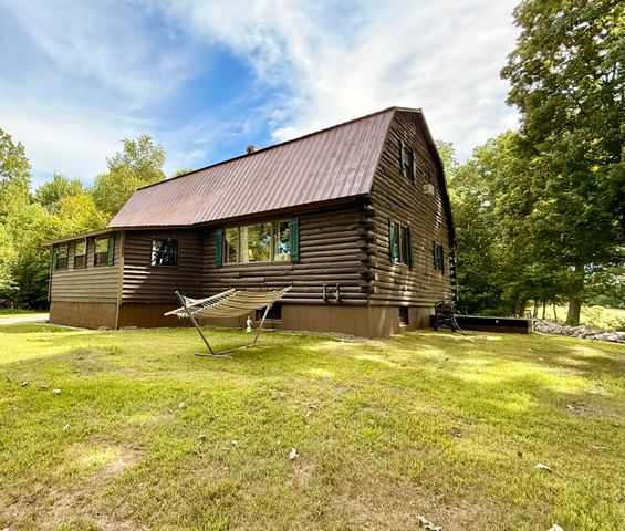 849 River Road, Peru, NY 12972