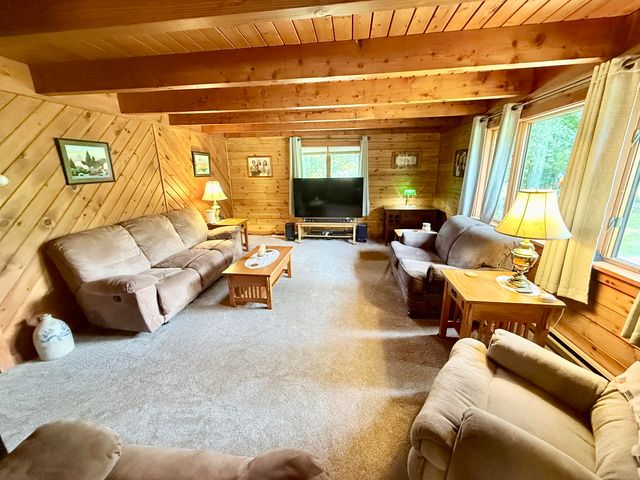 849 River Road, Peru, NY 12972