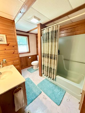 849 River Road, Peru, NY 12972