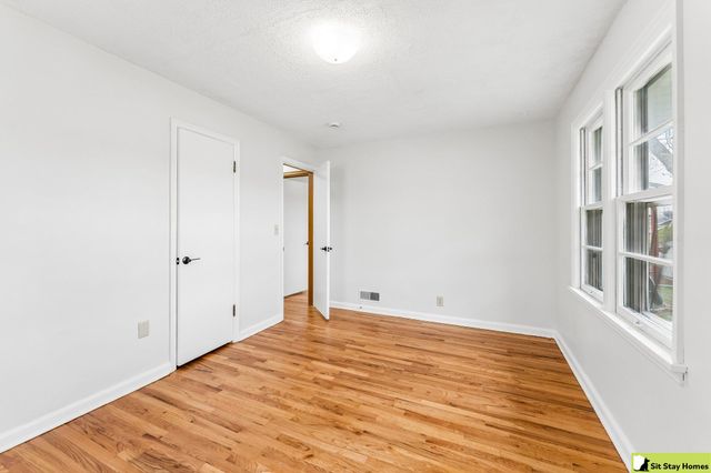 5025 Wirt Street, Omaha, NE 68104