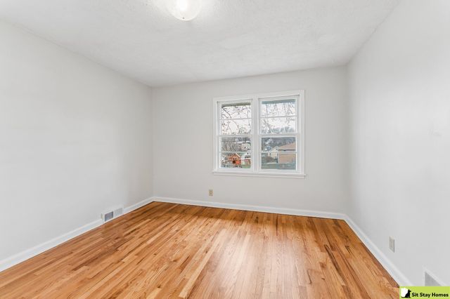 5025 Wirt Street, Omaha, NE 68104