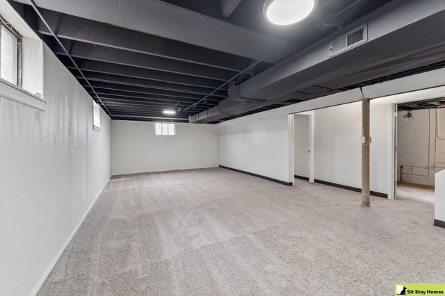 5025 Wirt Street, Omaha, NE 68104