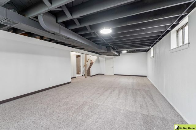 5025 Wirt Street, Omaha, NE 68104