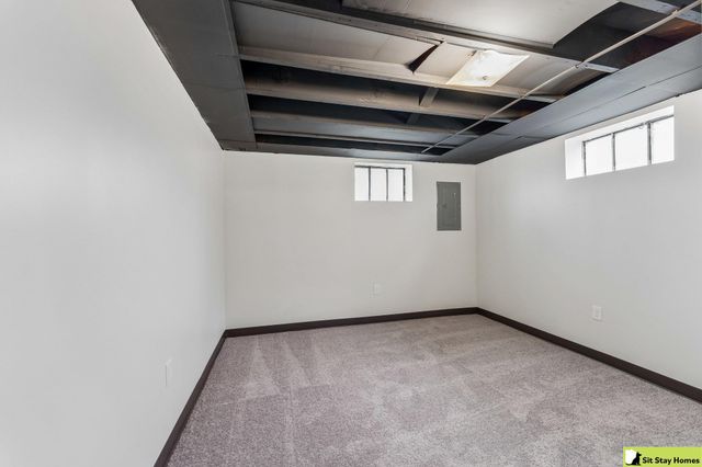 5025 Wirt Street, Omaha, NE 68104