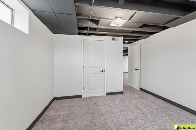 5025 Wirt Street, Omaha, NE 68104